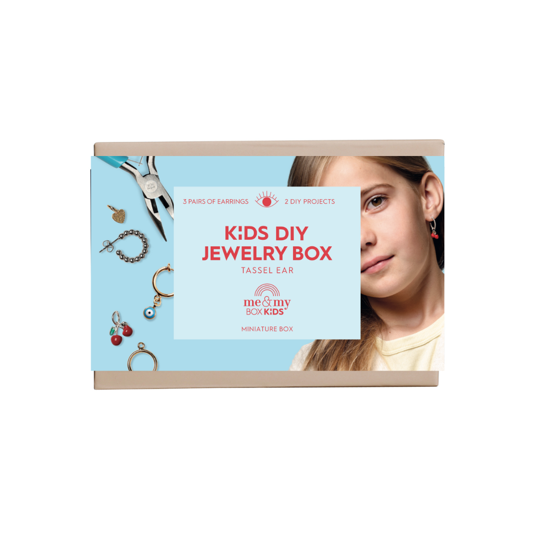 Heart Bead Box No. 24 - We love hearts